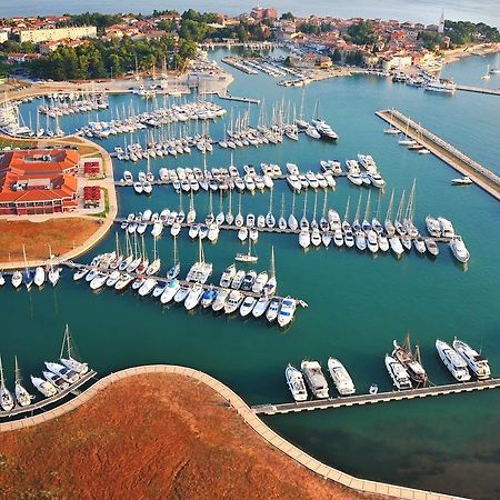 Apartments Nautica II Novigrad  Room photo